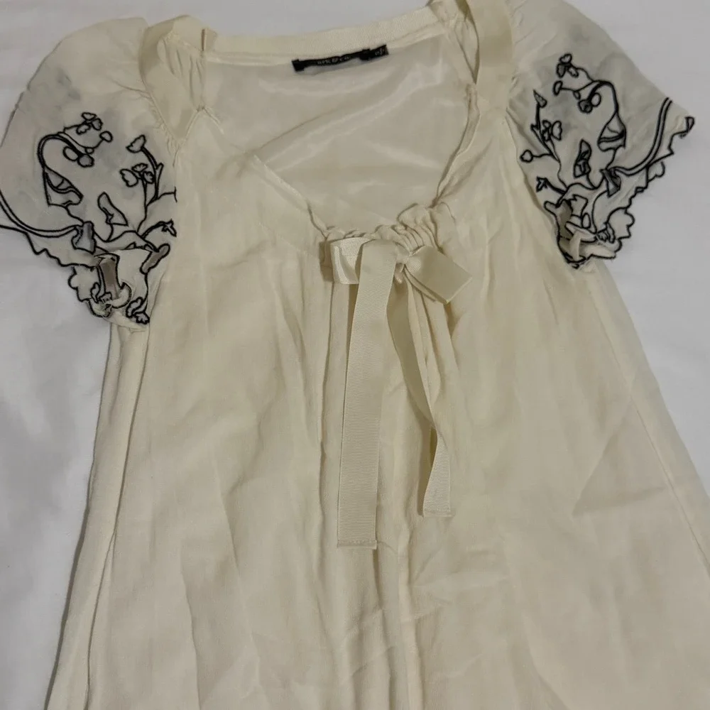 Ark‎ & Co Cream Floral Embroidered Scallop Hem Mini Dress Small DJ20144B